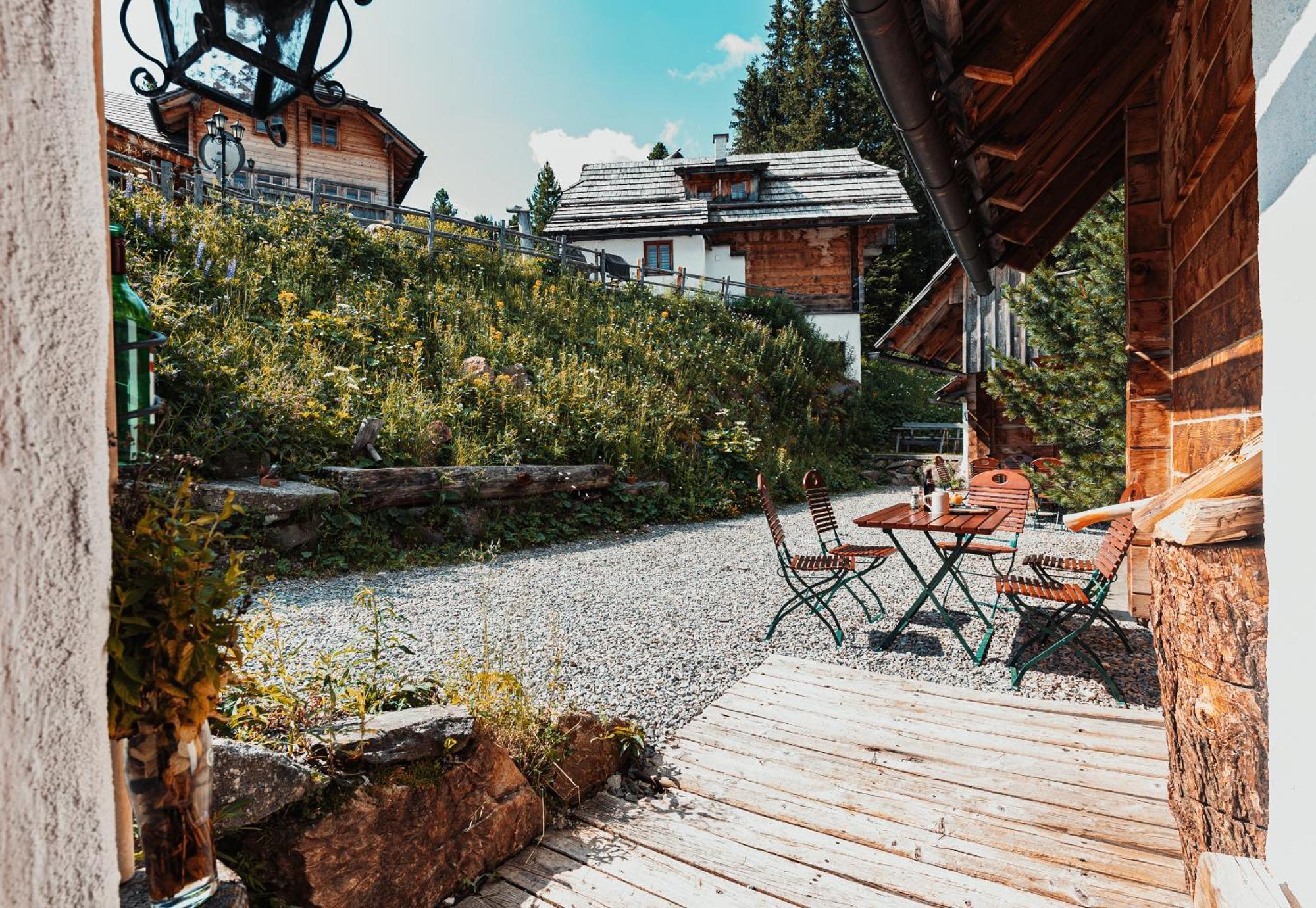 Mei Zeit Huettendorf Turracher Hohe Eksteriør billede